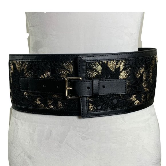 Banana Republic Accessories - Banana Republic Olivia Palermo Womens Belt Size Medium Black Faux Leather Lace